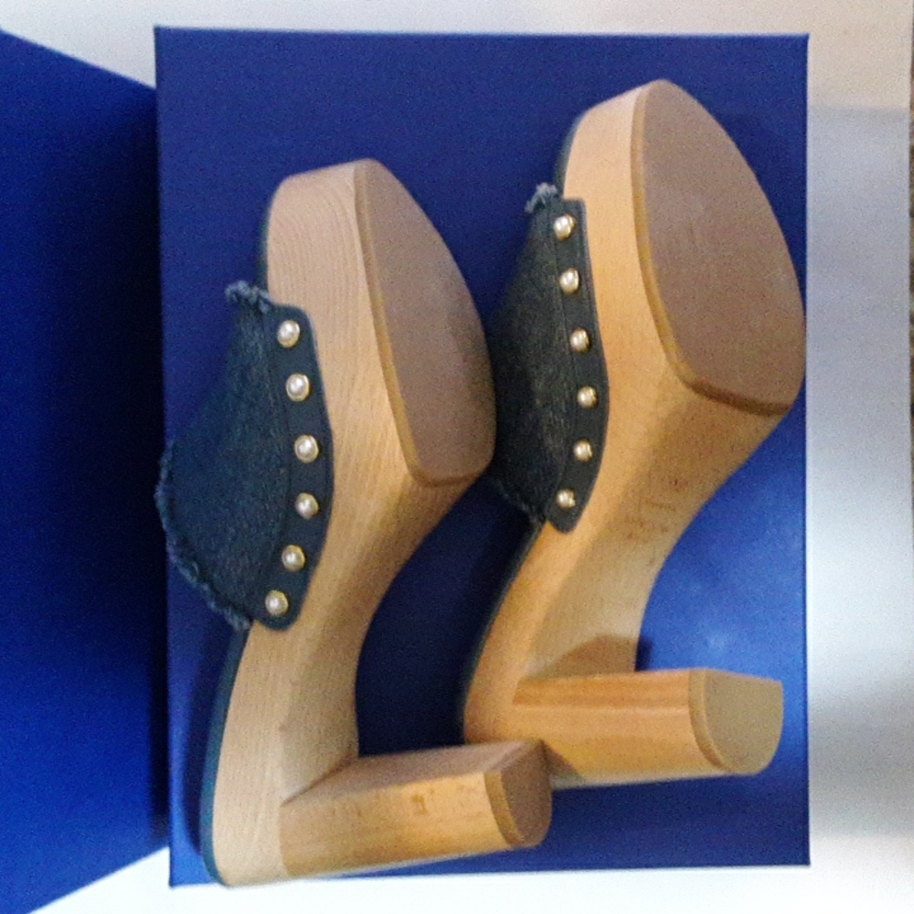 Stuart Weitzman Pearl Clogs - image 5